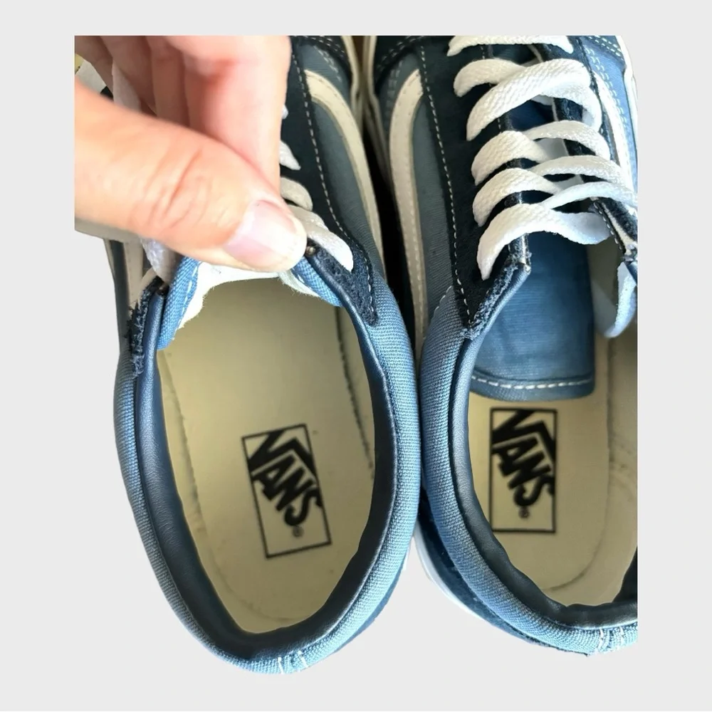 Vans Kids Sneakers Navy Blue and White Low Top
